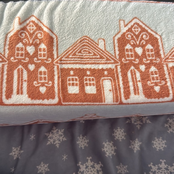 Christmas gingerbread full/queen blanket/throw 🏠🏠🎄🤶🏻 - Picture 2 of 6